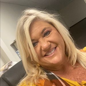 Meet your Posher, Sheri